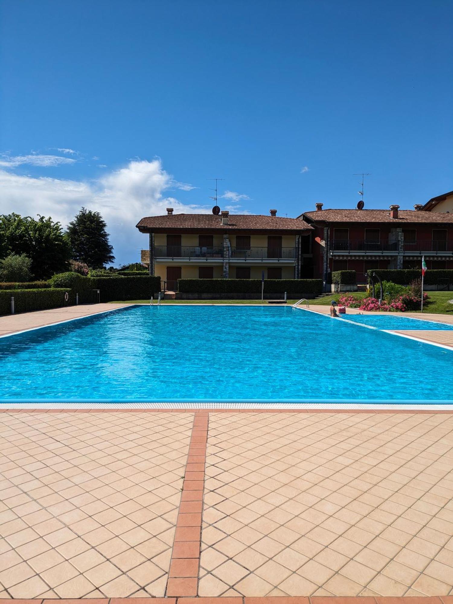 La Fenice Holiday Apartment Manerba del Garda Habitación foto